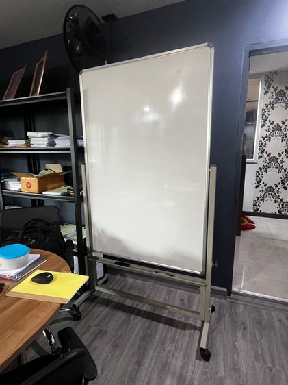 โต๊ะ เก้าอี้ สำนักงาน