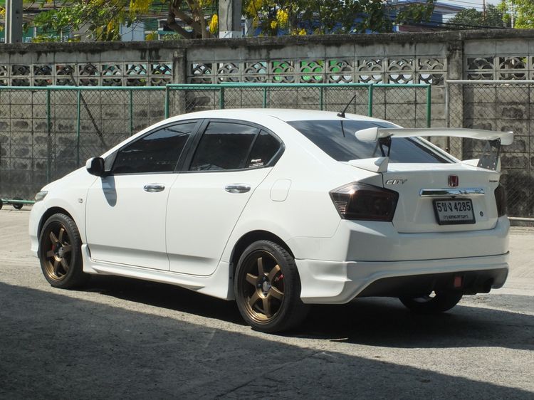 Honda City 2013 1.5 V Sedan เบนซิน ไม่ติดแก๊ส เกียร์อัตโนมัติ ขาว รูปที่ 4