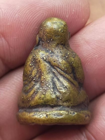 หลวงพ่อเงินพิมพ์ขี้ตา รูปที่ 2