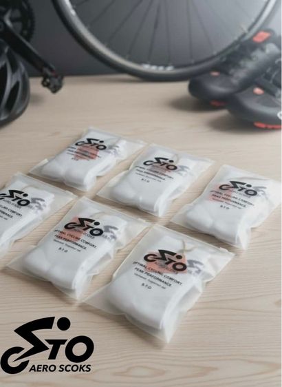 ถุงเท้าและถุงน่อง ถุงเท้ายาวทรงสปอตผู้ชายStorm aero scoks