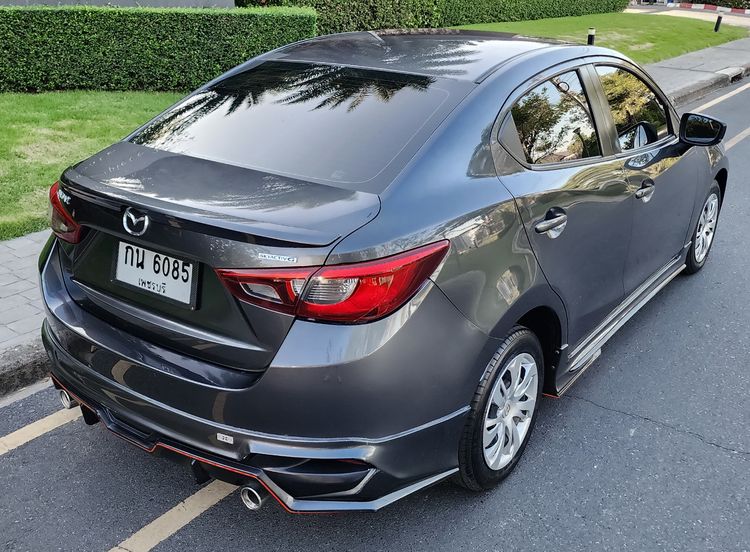 Mazda Mazda 2 2020 1.3 Sports High Connect Sedan เบนซิน เกียร์อัตโนมัติ เทา รูปที่ 3