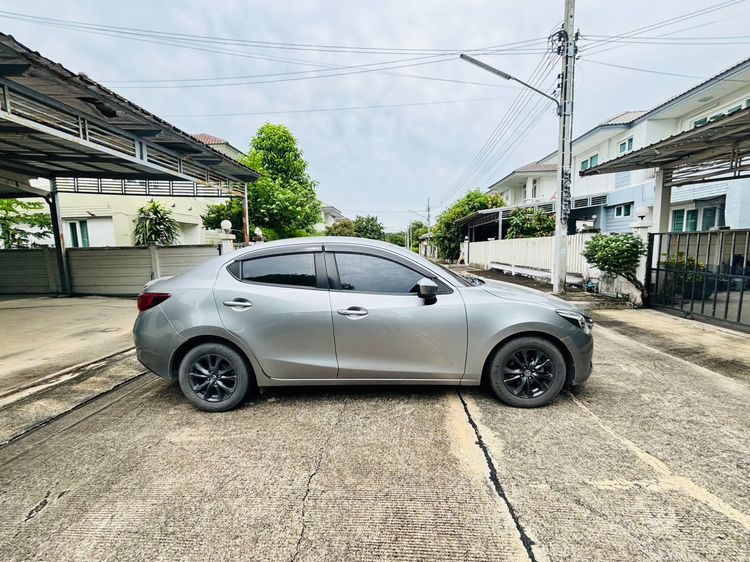 Mazda Mazda 2 2019 1.3 High Sedan เบนซิน ไม่ติดแก๊ส เกียร์อัตโนมัติ เทา รูปที่ 4