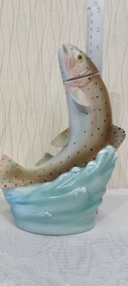 ขวดเหล้าเปล่าเซรามิกวินเทจงานต่างประเทศรูปปลา