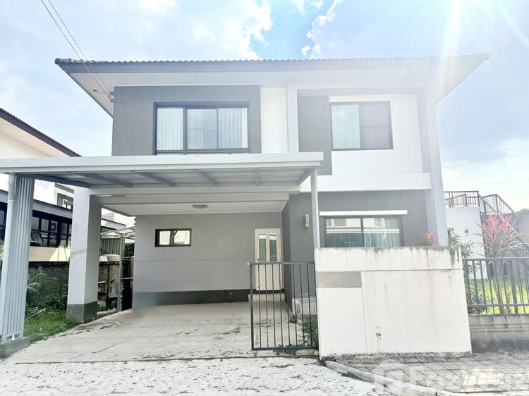 บ้านเดี่ยวใหม่ ใกล้เมืองเชียงใหม่ 4 ห้องนอน พื้นที่ใช้สอย 240 ตร.ม. ราคาเพียง 5.5 ล้าน