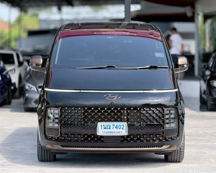 Hyundai Staria 2022 PREMIUM 2.2 Van ดีเซล ไม่ติดแก๊ส เกียร์อัตโนมัติ ดำ รูปที่ 2