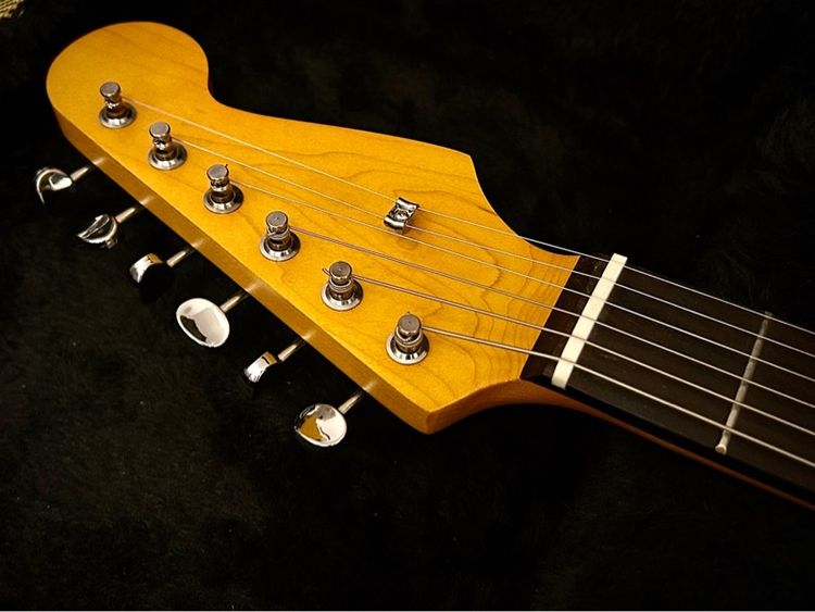 Custom strat relic guitar รูปที่ 5