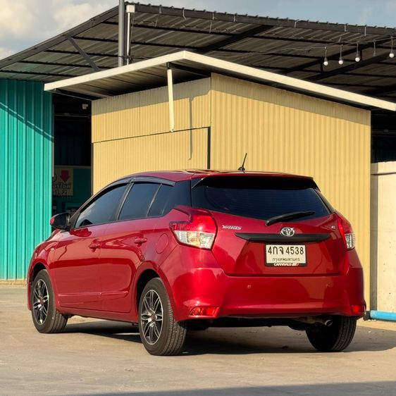 Toyota Yaris 2014 1.2 E Sedan เบนซิน ไม่ติดแก๊ส เกียร์อัตโนมัติ แดง รูปที่ 2