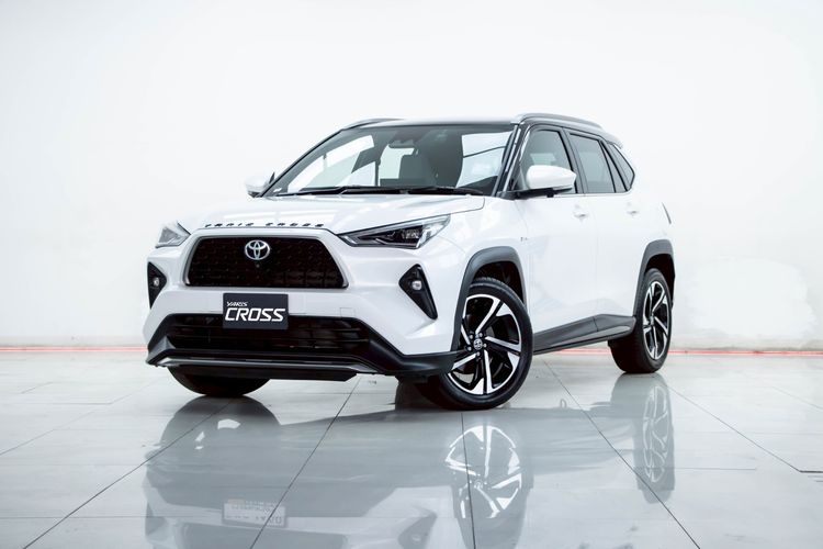 รถ Toyota Yaris Cross 1.5 HEV Premium Luxury สี ขาว