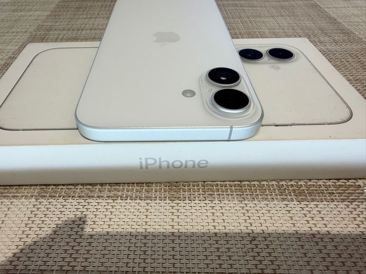 iPhone 16 Plus สีขาวประกันศูนย์ 128 ผ่อนได้ รับเทิร์น รูปที่ 3