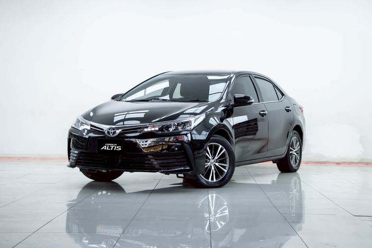 รถ Toyota Altis 1.8 E สี ดำ