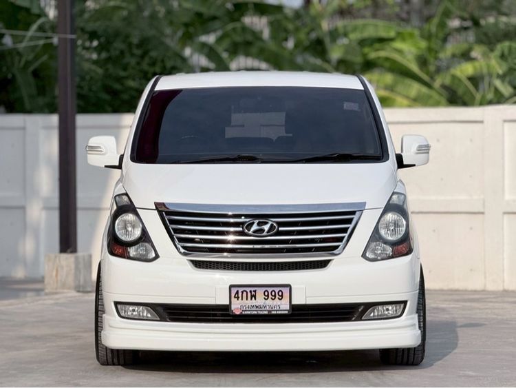 Hyundai Grand Starex 2011 2.5 VIP Van ดีเซล ไม่ติดแก๊ส เกียร์อัตโนมัติ ขาว รูปที่ 2