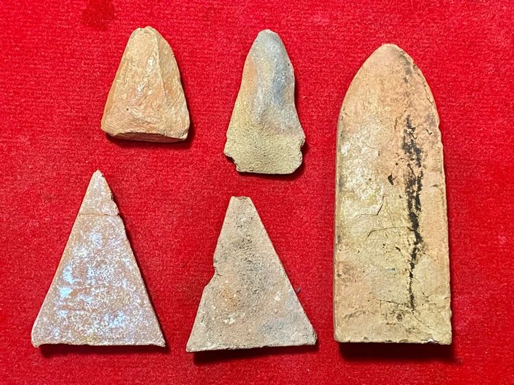 พระเนื้อดินเก่า รูปที่ 3