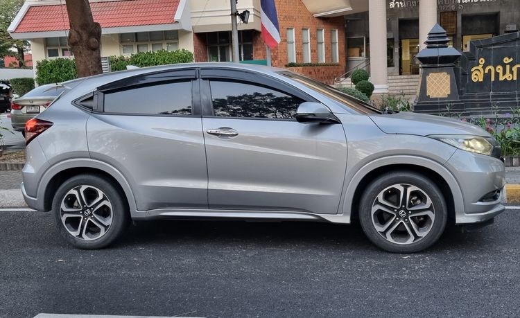 Honda HR-V 2017 1.8 E Limited Utility-car เบนซิน ไม่ติดแก๊ส เกียร์อัตโนมัติ บรอนซ์เงิน รูปที่ 3
