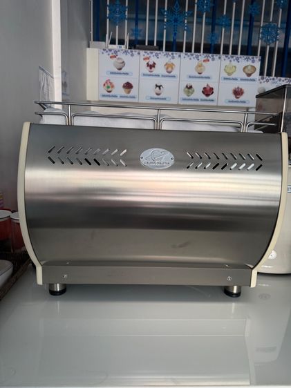 เครื่องชงกาแฟและเครื่องบดกาแฟ