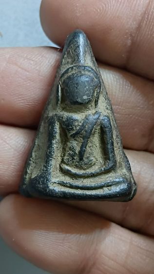 พระสมเด็จนางพญา ตามภาพ