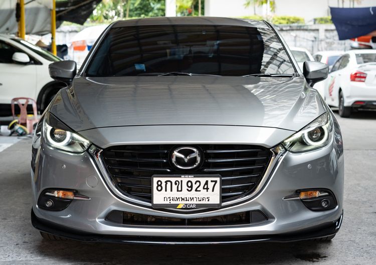 รถ Mazda Mazda3 2.0 S Sports สี เทา