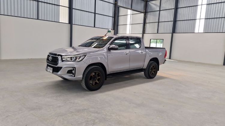 รถ Toyota Hilux Revo 2.4 Prerunner E Plus สี เทา