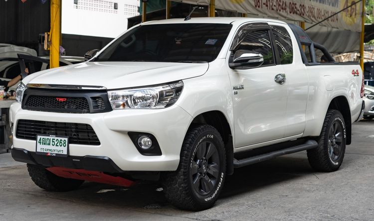 Toyota Hilux Revo 2017 Smart Cab 2.8 G 4WD Navi Pickup ดีเซล ไม่ติดแก๊ส เกียร์ธรรมดา ขาว รูปที่ 2