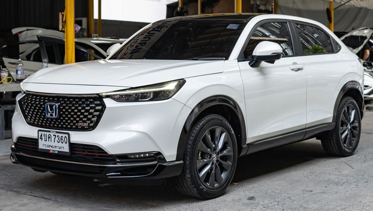 Honda HR-V 2023 1.5 e:HEV RS Utility-car ไฮบริด ไม่ติดแก๊ส เกียร์อัตโนมัติ ขาว รูปที่ 2