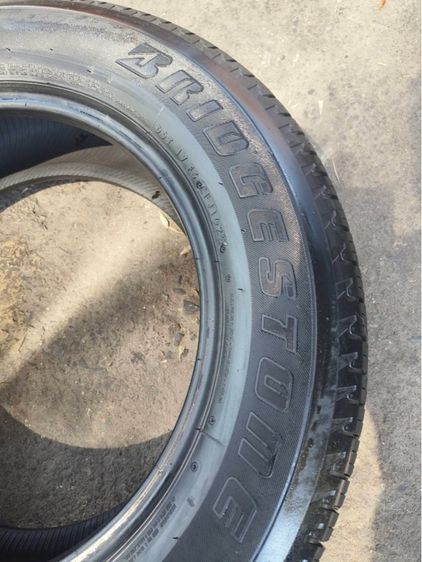 ยาง Bridgestone  HT 225 65 17 ปี 25 ชุดละ 6,000 บาทครับ รูปที่ 8