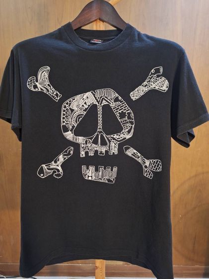 Stussy ลายหัวกะโหลก