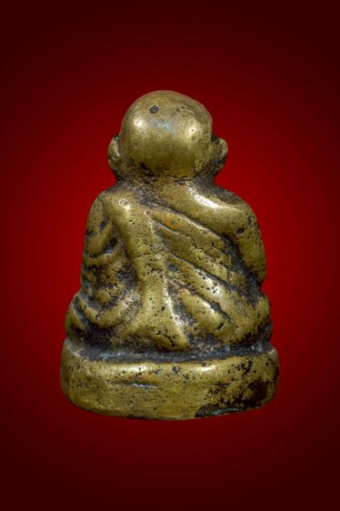 หลวงพ่อเงิน วัดห้วยเขน รูปที่ 2