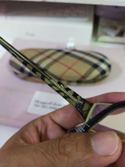 แว่นตา BURBERRY ของแท้ ขนาด 49 17 130 สภาพดี เลนส์ มีค่าสายตาเอาไปตัดใส่เลนส๋ ใหม่ได้เลยครับ รูปที่ 9
