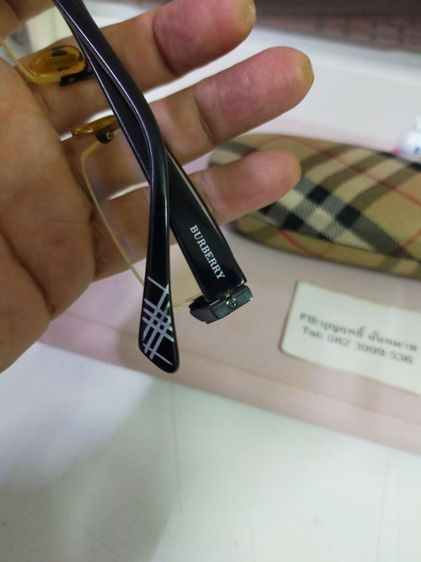 แว่นตา BURBERRY ของแท้ ขนาด 49 17 130 สภาพดี เลนส์ มีค่าสายตาเอาไปตัดใส่เลนส๋ ใหม่ได้เลยครับ รูปที่ 5