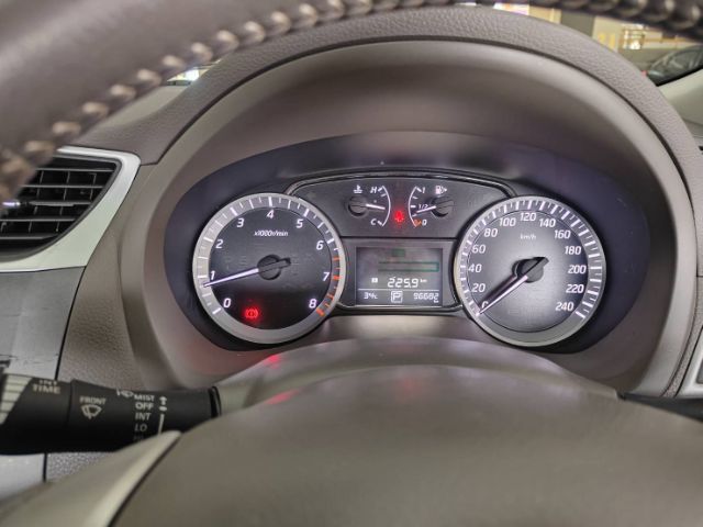 Nissan Sylphy 2014 1.6 V Sedan เบนซิน ไม่ติดแก๊ส เกียร์อัตโนมัติ บรอนซ์เงิน รูปที่ 4