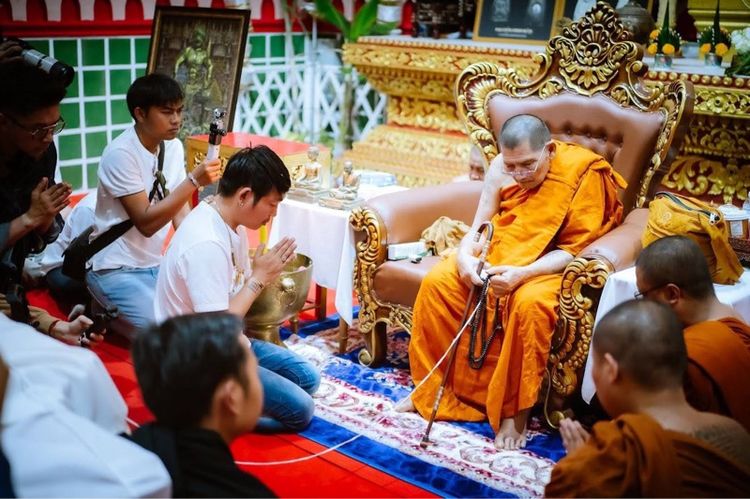 หลวงปู่ศิลา สิริจันโท รุ่นหนุนดวง เลข19 เนื้อชินฤทธิ์ รูปที่ 14