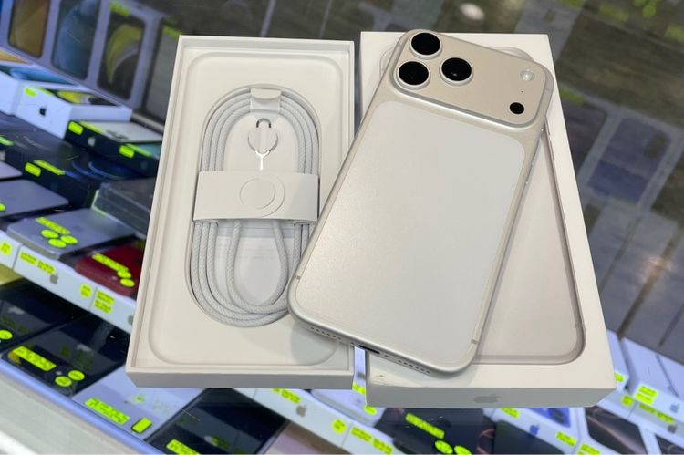 iphone 17 pro max 256 มือ2 สภาพเอี่ยม