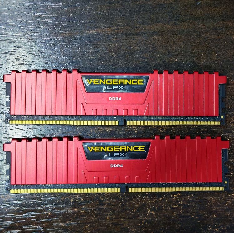 RAM Corsair Vengeance LPX DDR4 16GB (8GBx2)