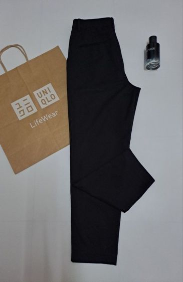 กางเกงสแลคขายาวสีกรมออกดำ เอวสม็อค มีหู แบรนด์ Uniqlo‼️ รูปที่ 4
