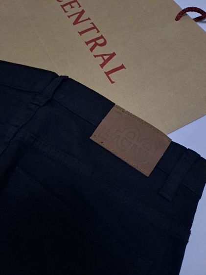 กางเกงยีนส์ขายาวสีดำ Super Black ผ้า Cotton-Jeans ป้ายหนัง แบรนด์ Lee‼️ รูปที่ 3