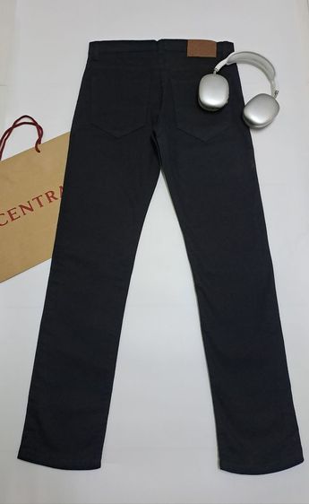 กางเกงยีนส์ขายาวสีดำ Super Black ผ้า Cotton-Jeans ป้ายหนัง แบรนด์ Lee‼️ รูปที่ 2