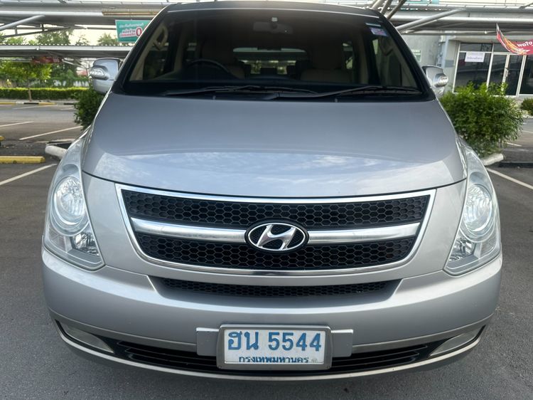Hyundai H-1  2012 2.5 Maesto Deluxe Van ดีเซล ไม่ติดแก๊ส เกียร์อัตโนมัติ เทา รูปที่ 2