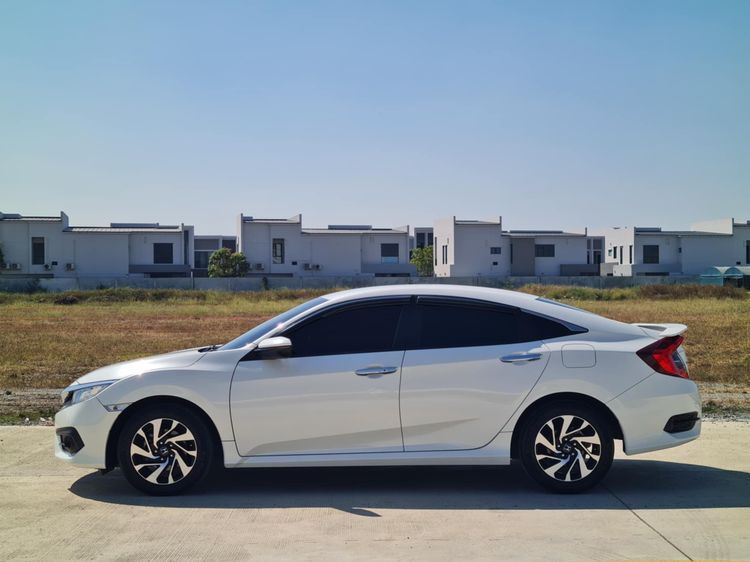 Honda Civic 2018 1.8 EL i-VTEC Sedan เบนซิน ไม่ติดแก๊ส เกียร์อัตโนมัติ ขาว รูปที่ 3
