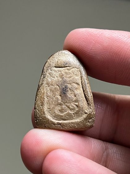 พระผงรูปเหมือน รูปที่ 2