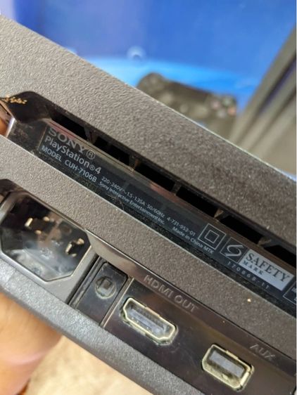 - PlayStation 4 Pro 1TB Gaming Console รูปที่ 9