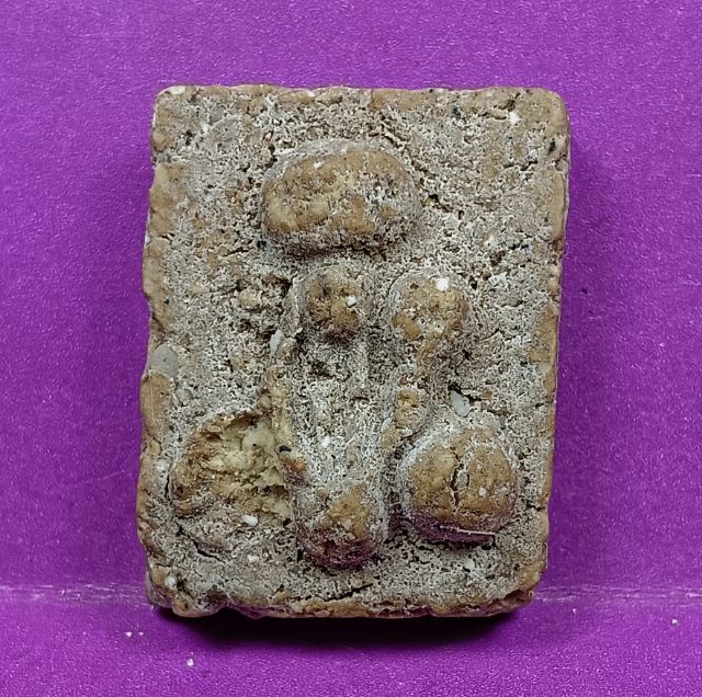 พระปิดตาเนื้อผงกระดูกผีวัดโพธิ์ท่าเตียนปี 2485