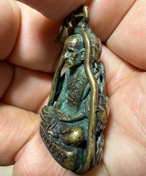 หลวงพ่อเงิน วัดบางคลาน จ.พิจิตร หล่อรูปเหมือนนั่งในซุ้มใบโพธิ์ เนื้อเก่าๆ หายาก ไม่เคยเจอที่ไหนมาก่อน รูปที่ 12