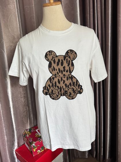 ขาว T-Shirt ปักรูปหมีประดับคริสตัล Size S พร้อมส่ง สภาพตามรูป