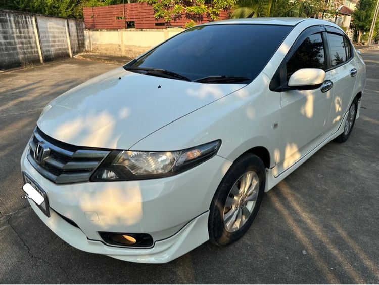 Honda City 2013 1.5 V i-VTEC Modulo Sedan เบนซิน เกียร์อัตโนมัติ ขาว รูปที่ 3
