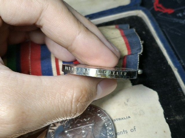 เหรียญสงครามโลกครั้งที่ 2 ครบชุด  รูปที่ 9
