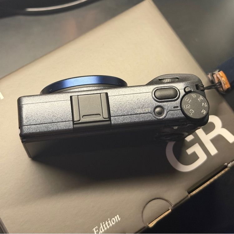 Ricoh GR IIIx Urban Edition รูปที่ 3