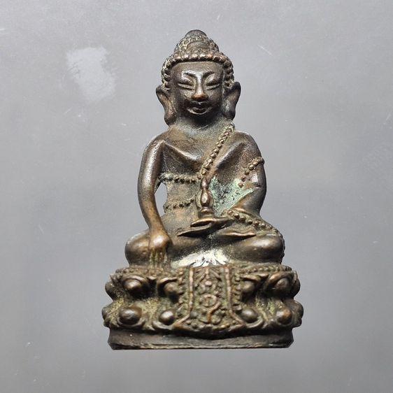 พระกริ่งคุ้มเกล้า (กริ่งศิรากาศ หน้าจีน ก้นถ้วย) เนื้อนวะโลหะ หายาก พ.ศ.2524 พร้อมกล่อง หายาก