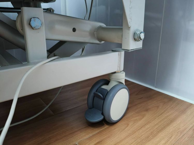 เตียงผู้สูงอายุ ปรับระดับไฟฟ้า มีรีโมทควบคุม รูปที่ 7