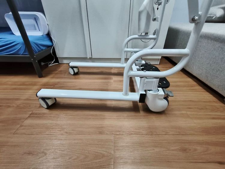 รถเข็น สำหรับผู้สูงอายุ สภาพดีมาก รูปที่ 2