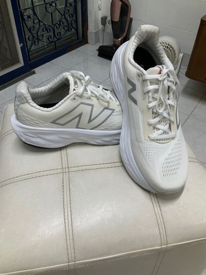 ผู้ชาย ขาว อื่นๆ ขายรองเท้า New Balance