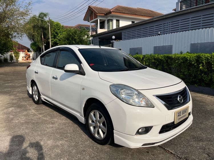 รถ Nissan Almera 1.2 VL สี ขาว